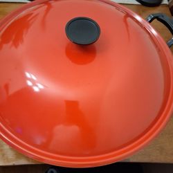 vintage West Bend 6-quart electric wok. 