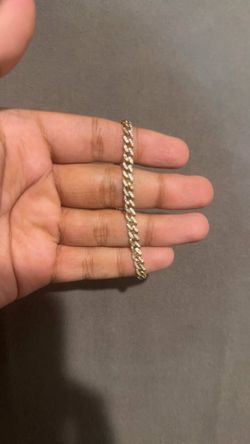 10K Gold Diamond-Cut Cuban Link Bracelet – 6.6g