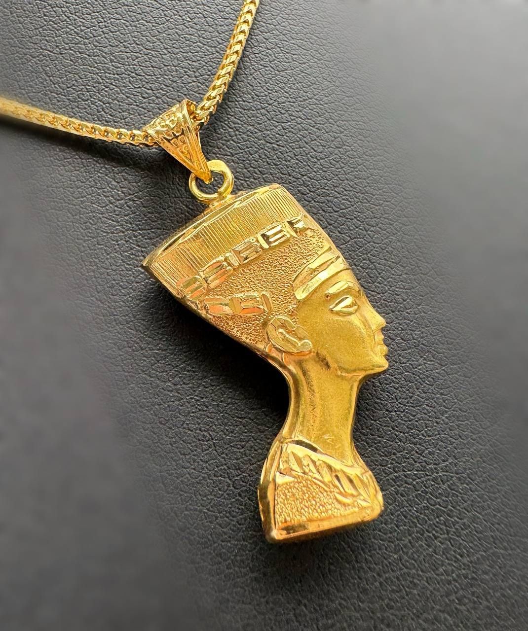 Jewelry 18k hollow yellow gold Egyptian queen nefertiti mask Pendant charm