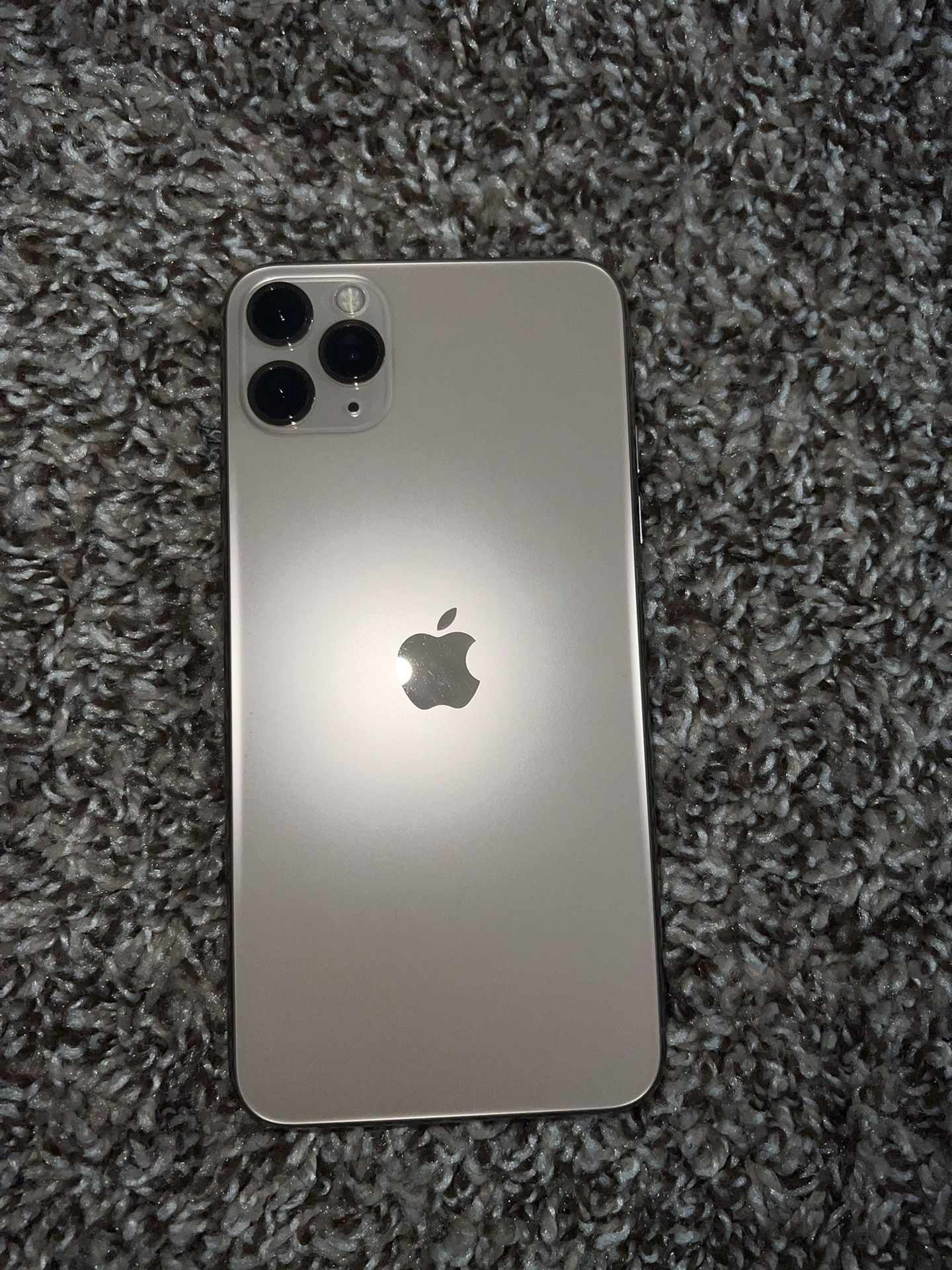 Gently Used iPhone 11 Pro Max