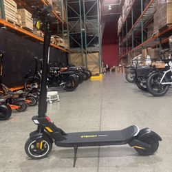 Electric scooter