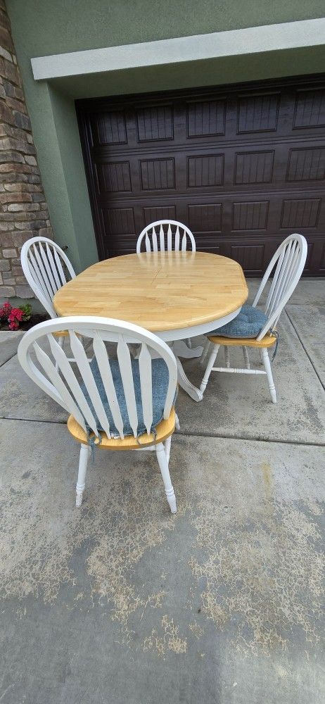 Kitchen Table With Four Chairs