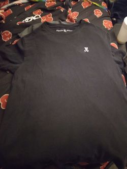 Men's Psycho Bunny Shirt Medium
