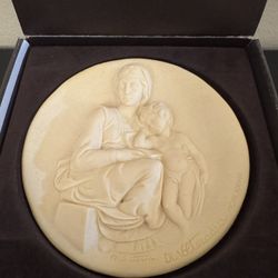 “Pensive Madonna” 1st In Series “ Living Madonnas” Collectors Plate