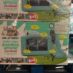 NiB Dude Perfect 9' x 12' Ultimate Sports Inflatable Bounce House