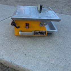 Tile saw