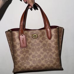 COACH-Willow Tote 24 In Signature Canvas