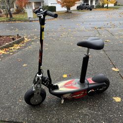 BladeZ XYR Street II Electric Scooter! READ