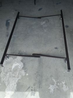 6 Metal Bed Frame Pieces and Supports- adjustable