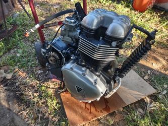 Triumph Bonneville America 790cc engine