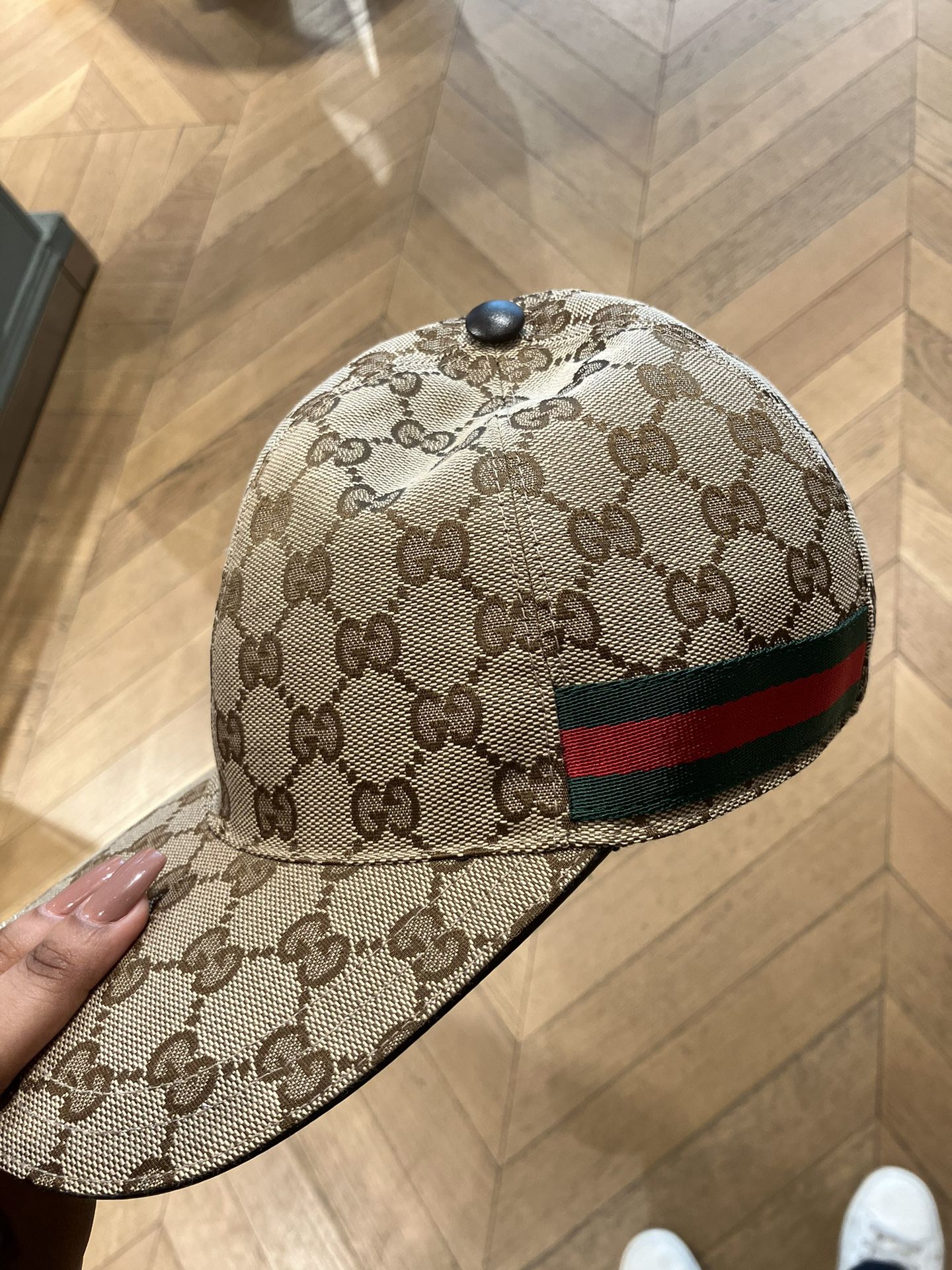 Authentic Louis Vuitton Bag for Sale in The Bronx, NY - OfferUp