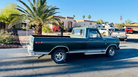1976 Ford F-150 Ranger XLT 390-V8 | Automatic | 2WD | Long Bed New wheels + tires.