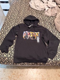 Katseye Size Small Pullover Hoodie
