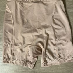 Woman Booty Shapers / Size : Small / Excellent Condition 
