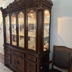 Ornate Wooden China Cabinet, Looks Like New.