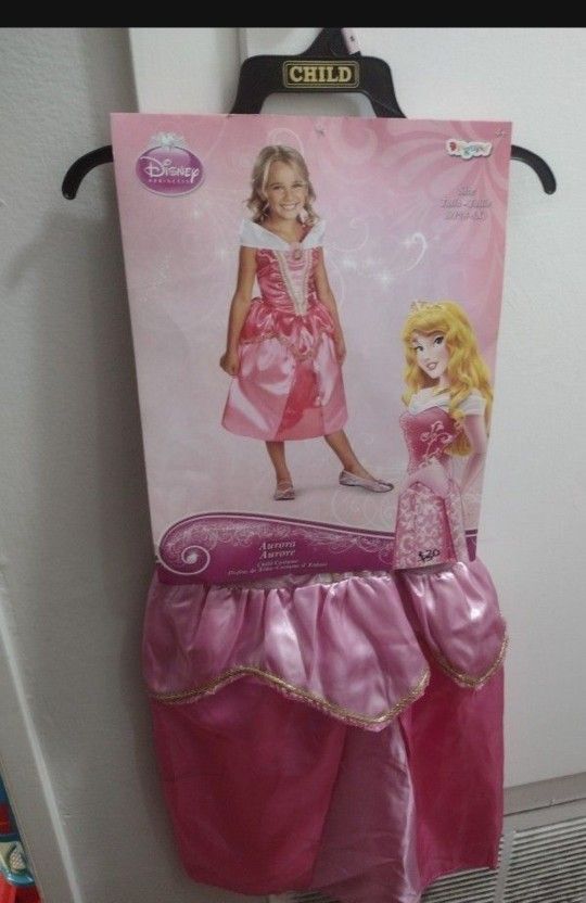 Sleeping Beauty Aurora Costume 🎃