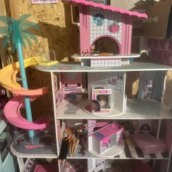 LOL Dollhouse/Playhouse