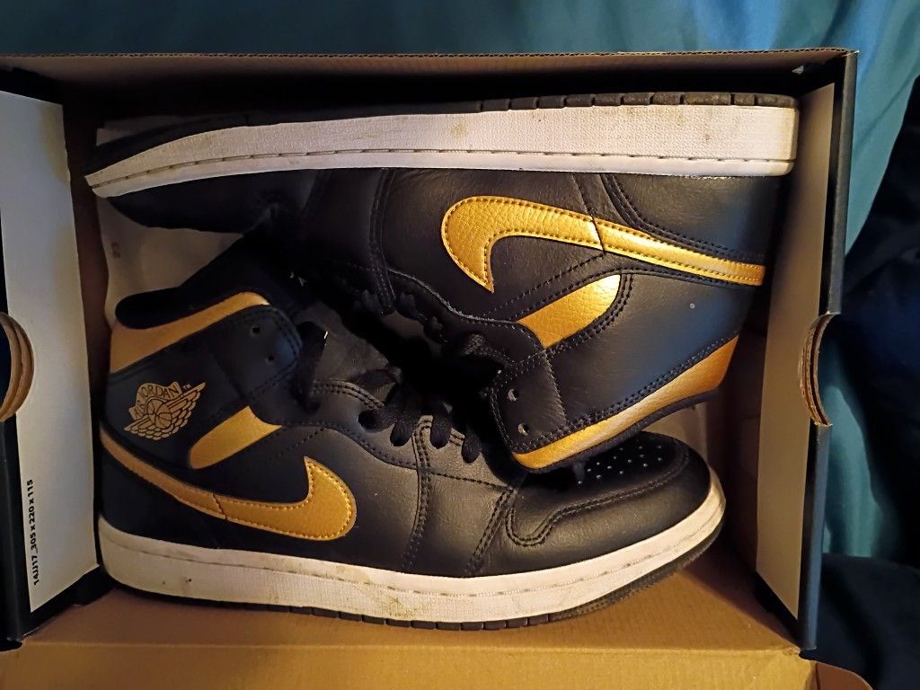 Air Jordan 1 MID Mens