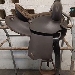 12" Wintec Western Saddle