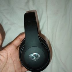 Ncredible Wireless Headphones (Nick Cannon)