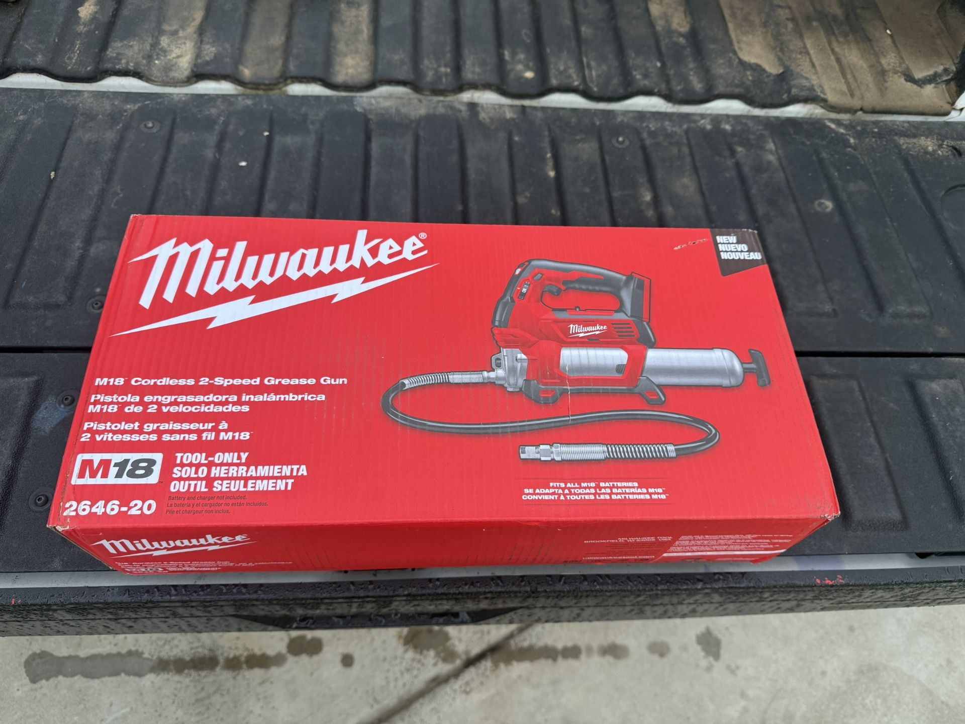Milwaukee M18 Grease Gun