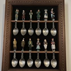Charles Dickens Spoon Collection 