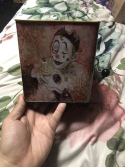 Vintage Atico Scary Clown  Jack In The Box Lights and Sounds Halloween wind up