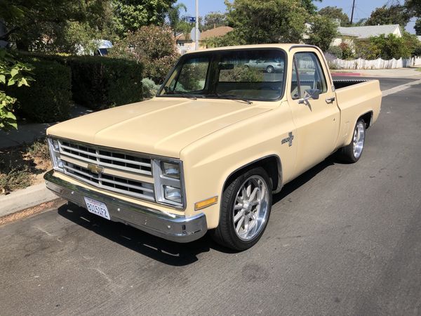 1985 Chevy c10 Silverado 305 v8, 4spd auto 700r SWB