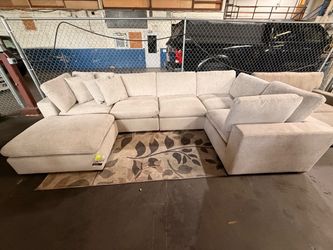✨ Thomasville Lowell 6-Piece Modular Sectional – $1,300 ✨
