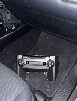 2021 Lexus GX 460 OEM Lower Radio Display/Control Unit