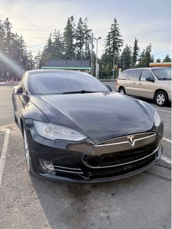 2015 Tesla Model S