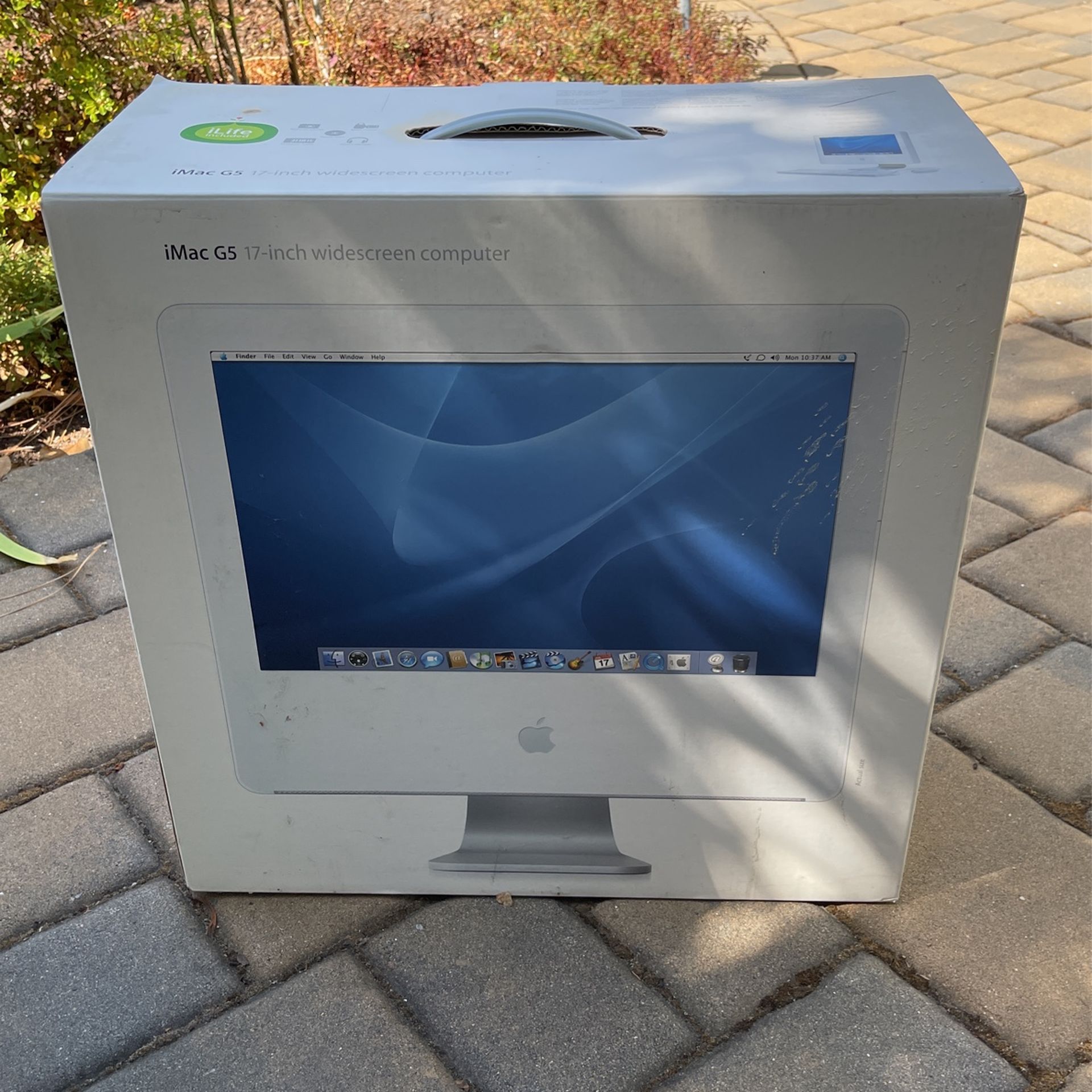 iMac G5 17” Widescreen Desktop Computer