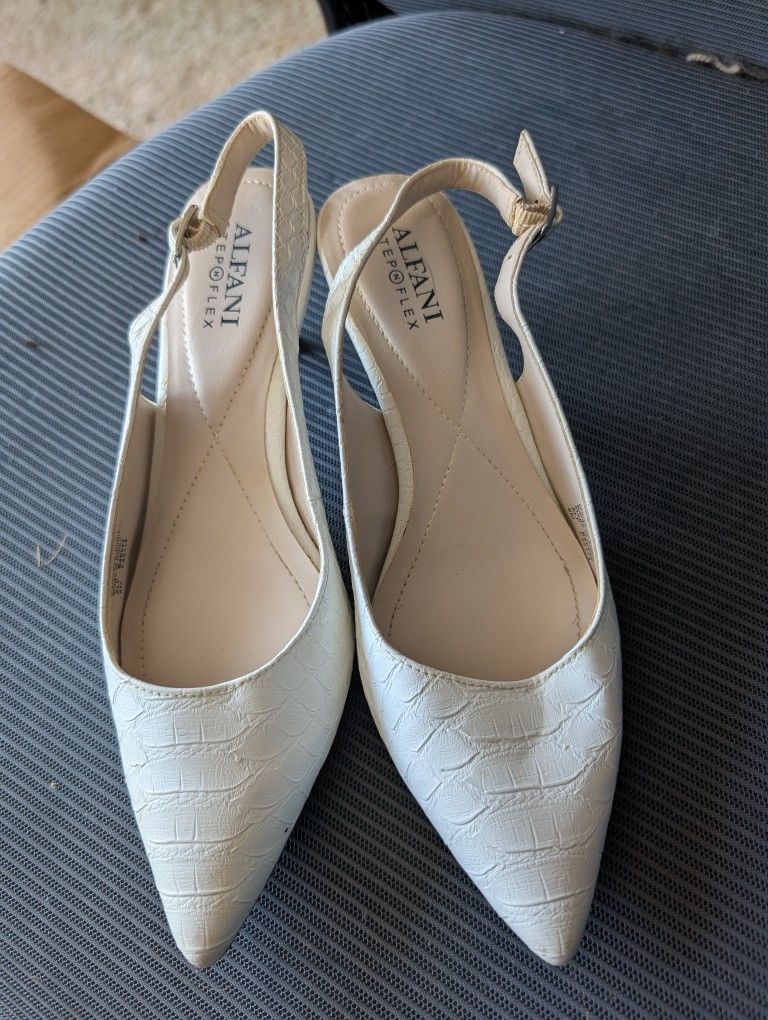Alfani Flats