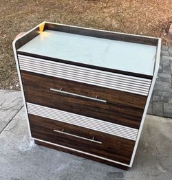 Table top file cabinet