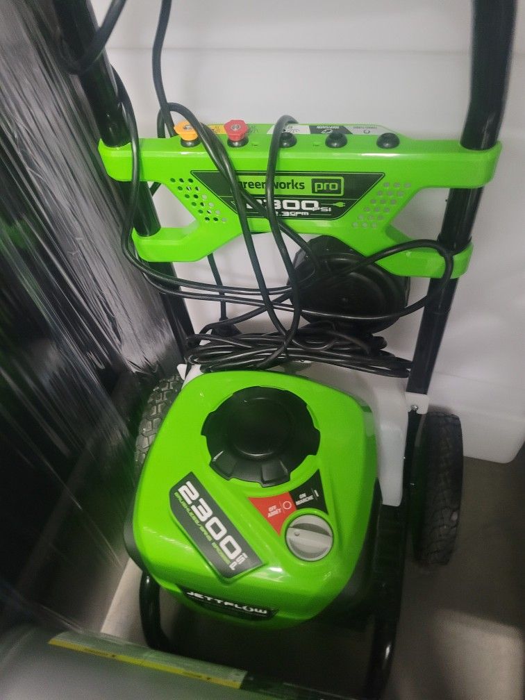 Detailing Equipment And Chemicals