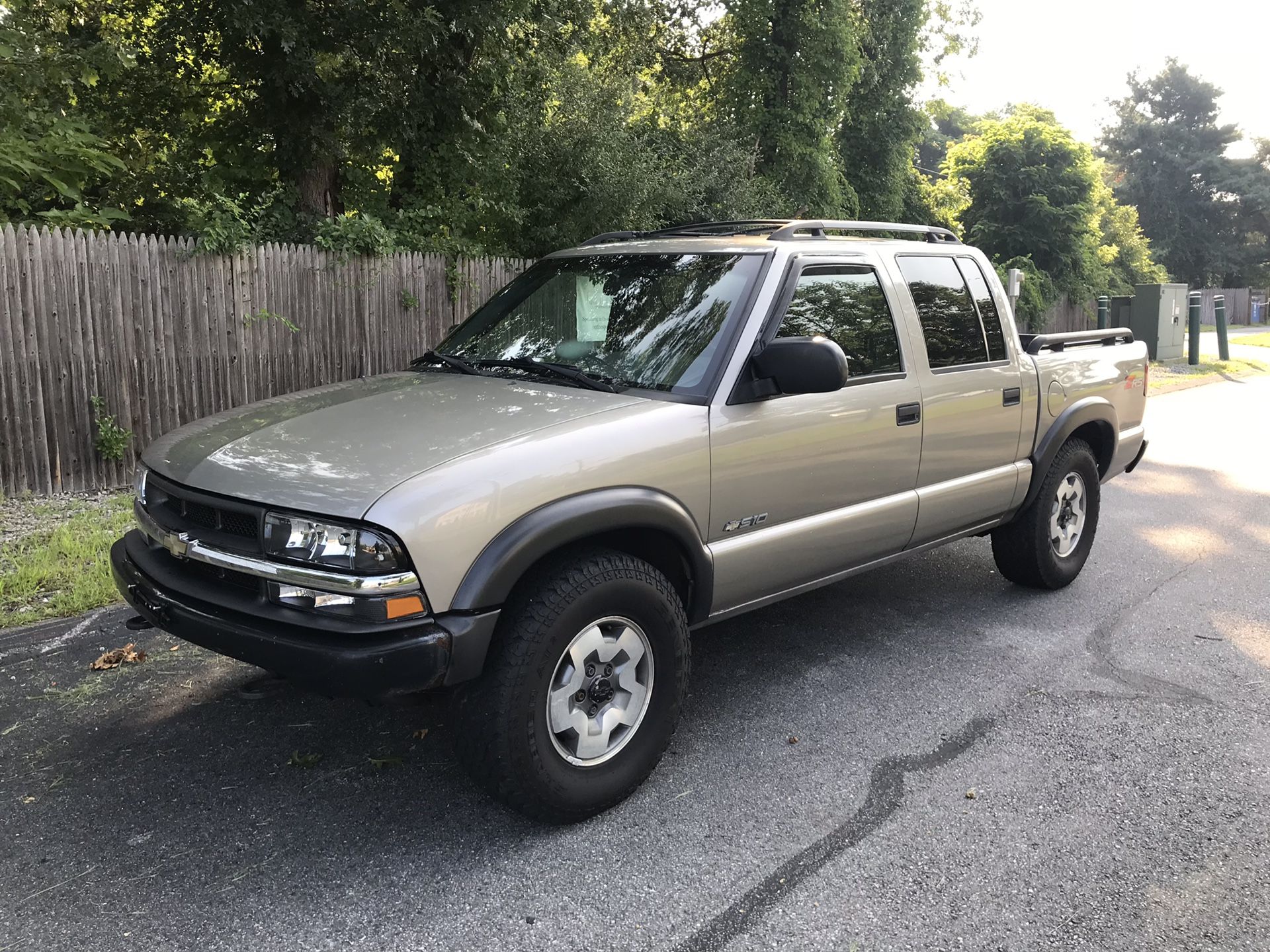 2003 Chevrolet S10 Crew Cab 4x4 - Navigation !