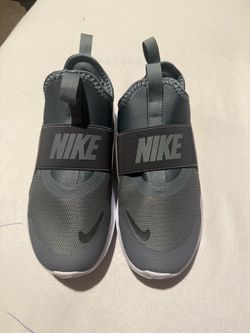 Nike Flex Runner 2 Kids Shoes Size 1.5Y Gray