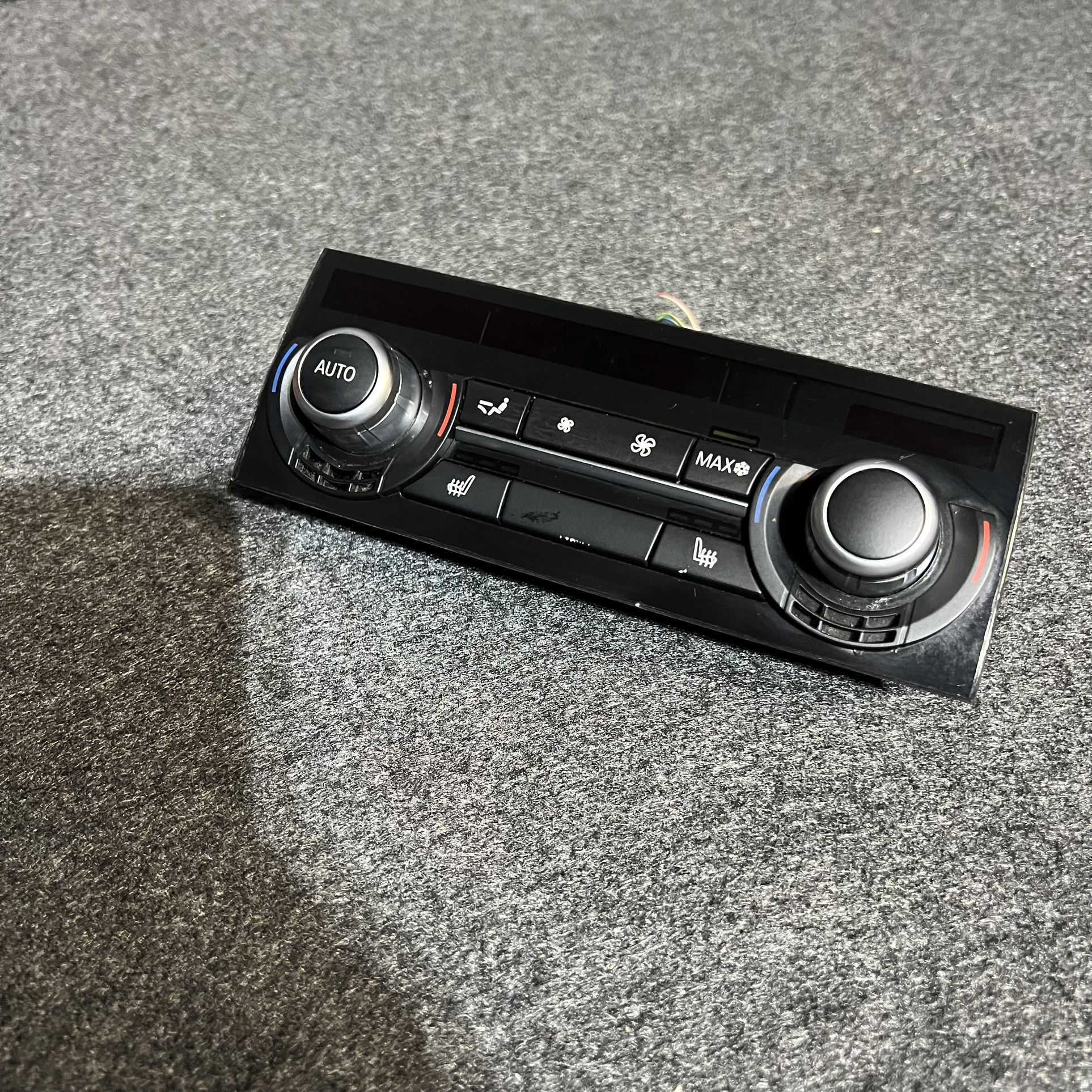 BMW 5 Series Rear Climate Control OEM (contact info removed)