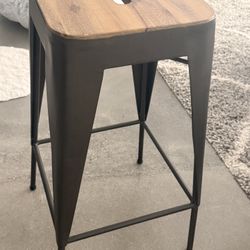 3 Bar Stools