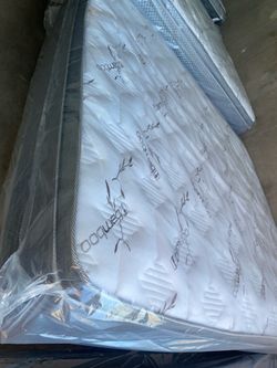 Brand new pillow top king size mattress and box