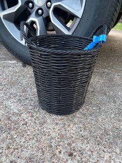 Basket planter