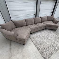 Sectional Couch (FREE DELIVERY‼️)