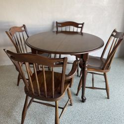 Round Table With 4 Chairs
