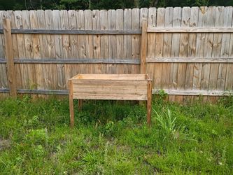 Raised bed planters