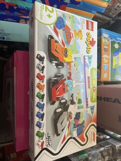 LEGO DUPLO Town F1 Team Race Cars & Drivers Building Toy Playset - Toddler Toy Cars for Pretend Play, Boys and Girls, Ages 2+ - Gift for Preschool Gra