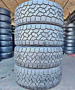 33x12.50/20 toyo vendo un set de llantas usadas excelente condiciones de vida las 4 ✅🤩I am selling a set of used tires, all 4 in excellent living con