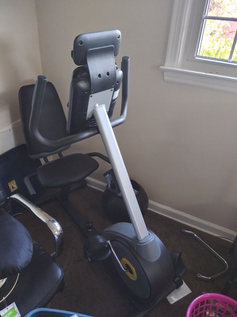 Gold's Gym exercise bike