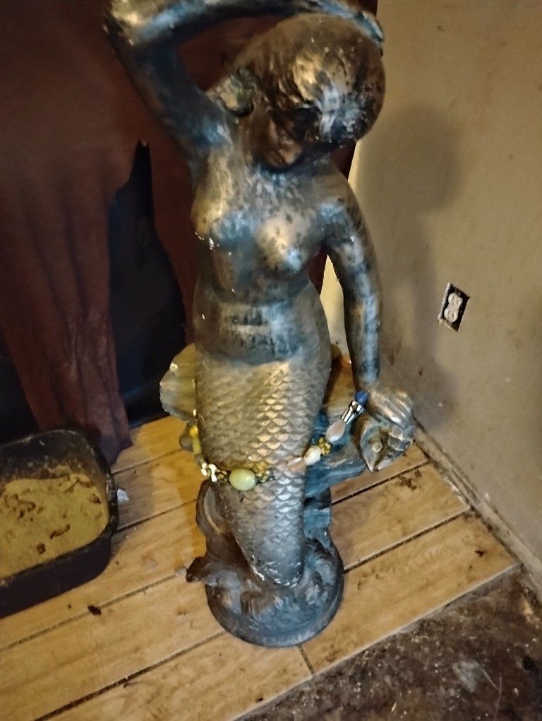 Solid Stone Mermaid Statute