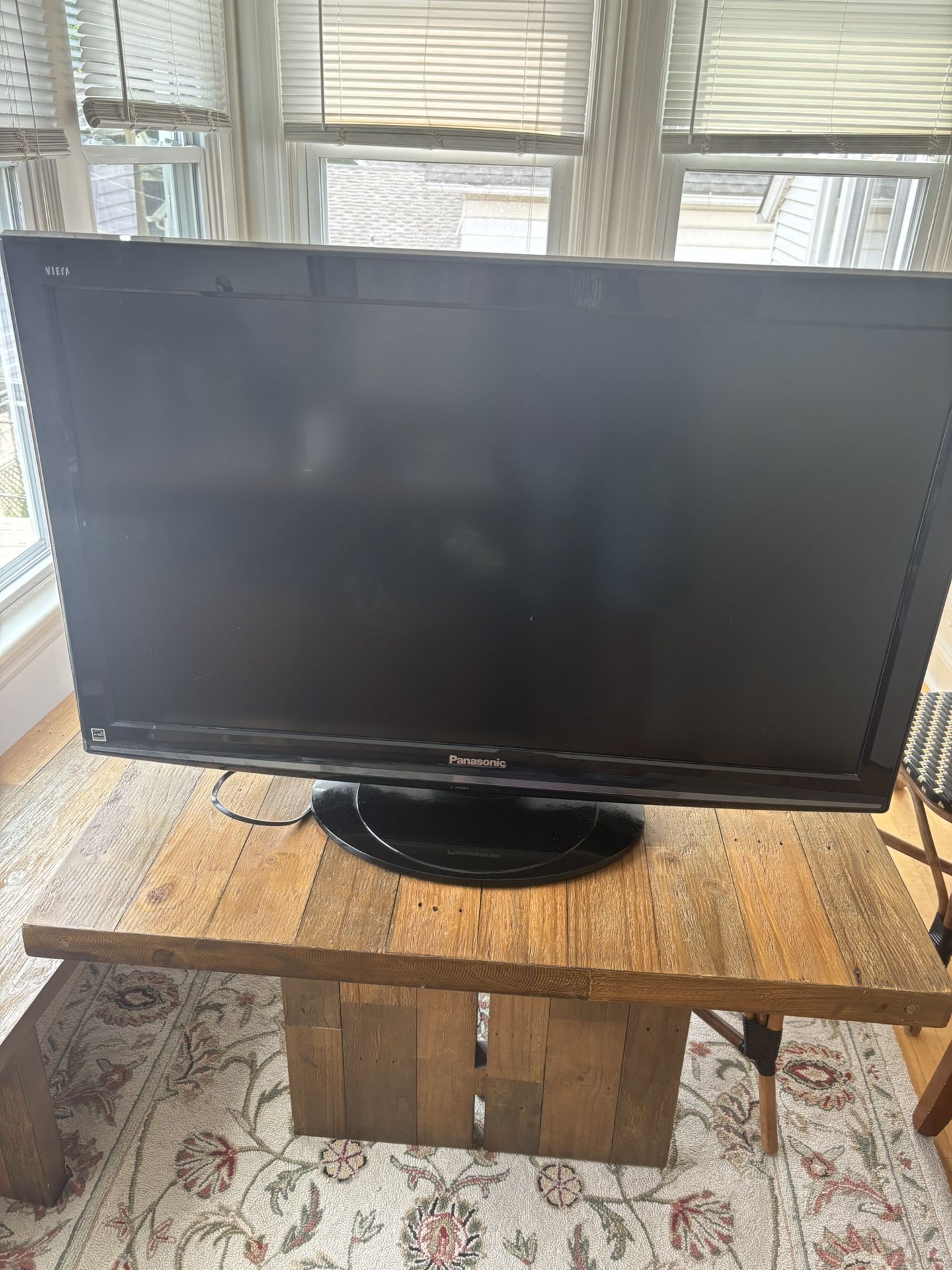37 Inch Tv