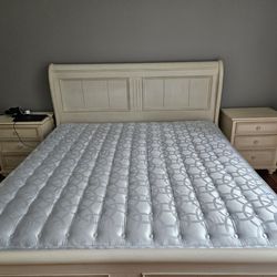 Firm King Mattress + Box Spring Macy’s Hotel Collection